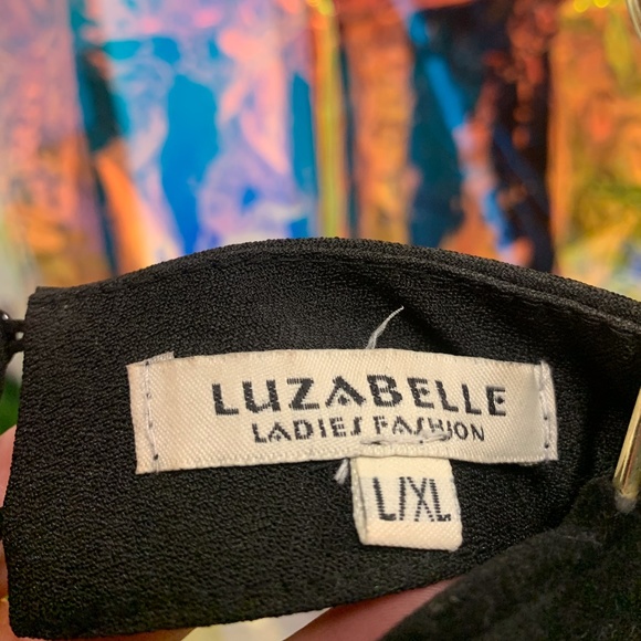 Black Short Sleeve Dress - Picture 5 of 5